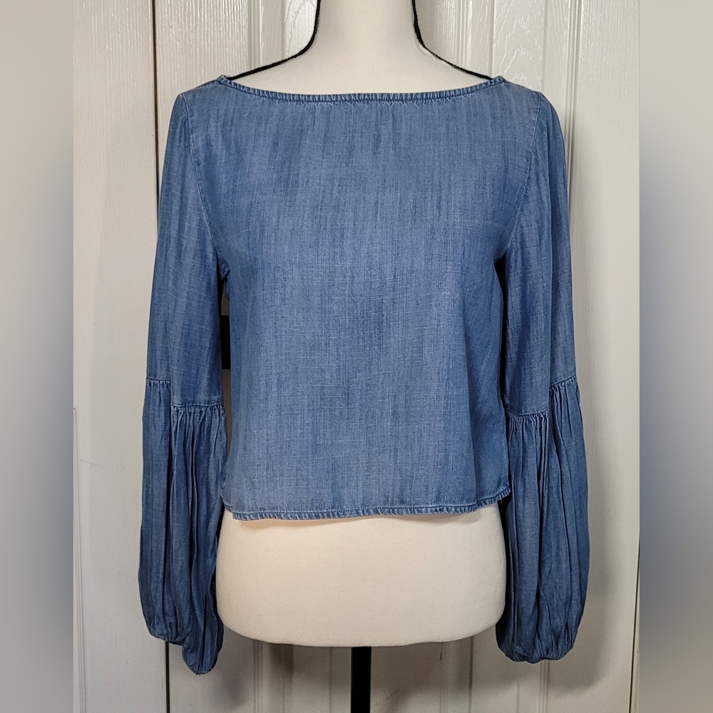 American Eagle Outfitters 🩵Denim Women's Long Sleeve Crop Top▪︎ Size Small